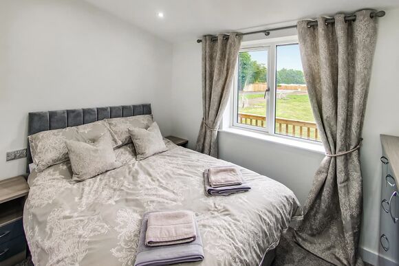 Kestrel Lodge - Noahs Retreat, Laceby