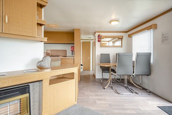 Norfolk Caravan 4 - Norfolk Broads Country Park, Potter Heigham