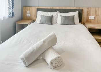 Platinum 2 bed Lodge - North Shore Holiday Park, Roman Bank, Skegness