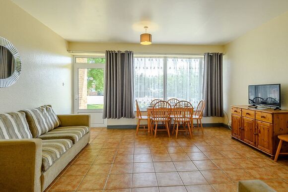 Tennyson First Floor Apartment - North Shore Holiday Park, Roman Bank, Skegness