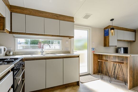 Gold 6 Caravan (Pet) - North Shore Holiday Park, Roman Bank, Skegness