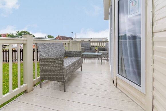 Platinum 6 Caravan - North Shore Holiday Park, Roman Bank, Skegness