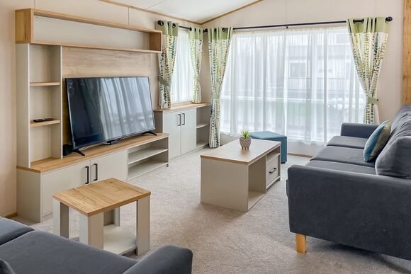 Platinum 4 bed lodge - North Shore Holiday Park, Roman Bank, Skegness