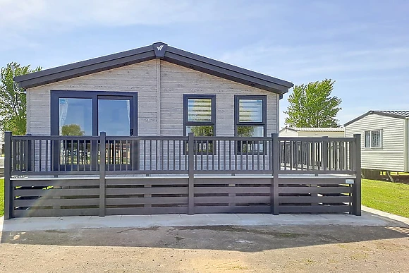 Platinum 3 bed lodge - North Shore Holiday Park, Roman Bank, Skegness