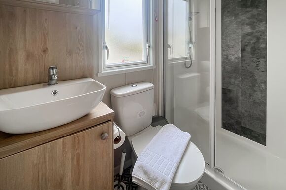 Platinum 2 Caravan (Pet) - North Shore Holiday Park, Roman Bank, Skegness