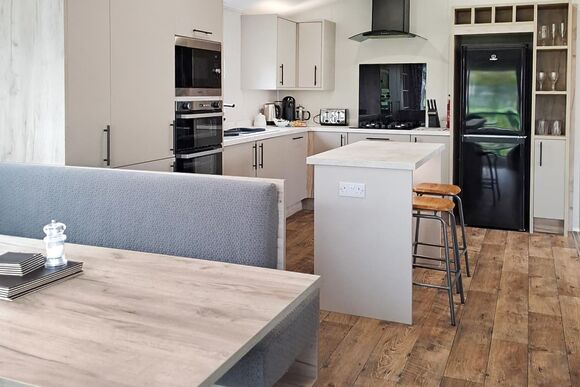 Platinum 2 bed Lodge - North Shore Holiday Park, Roman Bank, Skegness