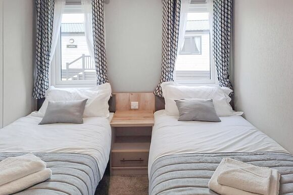 Platinum 2 bed Lodge - North Shore Holiday Park, Roman Bank, Skegness