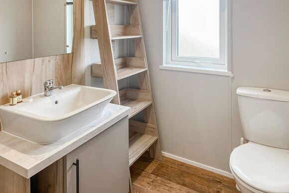 Platinum 2 bed Lodge - North Shore Holiday Park, Roman Bank, Skegness