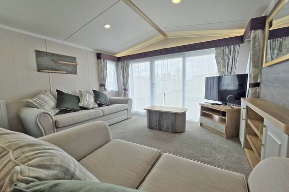 Gold Caravan Sleeps 4 - North Shore Holiday Park, Roman Bank, Skegness