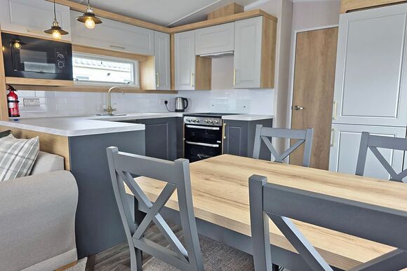 Gold Caravan Sleeps 4 - North Shore Holiday Park, Roman Bank, Skegness