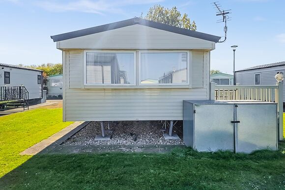 Silver Caravan 8 Berth (Pet) - North Shore Holiday Park, Roman Bank, Skegness