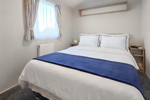 Silver Caravan 8 Berth (Pet) - North Shore Holiday Park, Roman Bank, Skegness