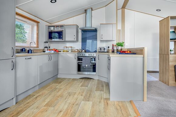 4 Berth Luxury Lodge (Pet) - Newperran Holiday Resort, Newquay