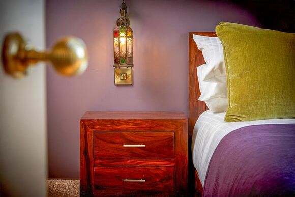 Relaxing en-suite double bedroom 