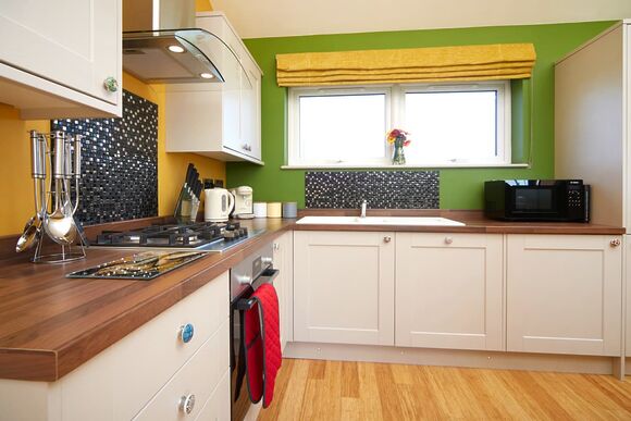Fully appointed fitted kitchen 