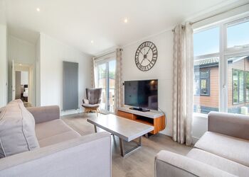 Houghton Premier - Norfolk Woods Resort & Spa, Pentney, King&rsquo;s Lynn