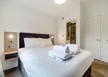 Sandringham Premier - Norfolk Woods Resort & Spa, Pentney, King&rsquo;s Lynn