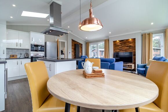 Oxburgh - Norfolk Woods Resort & Spa, Pentney, King&rsquo;s Lynn