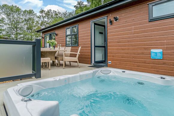 Oxburgh Premier - Norfolk Woods Resort & Spa, Pentney, King&rsquo;s Lynn