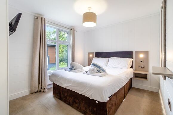 Houghton Premier - Norfolk Woods Resort & Spa, Pentney, King&rsquo;s Lynn