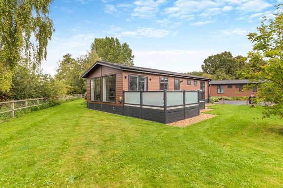 Mannington Premier - Norfolk Woods Resort & Spa, Pentney, King&rsquo;s Lynn