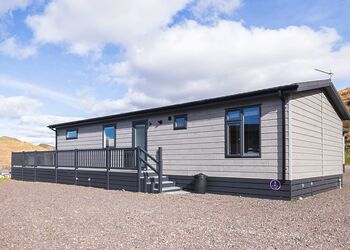 Oban Hot Tub Lodge 3 - Oban Holiday Park, Oban