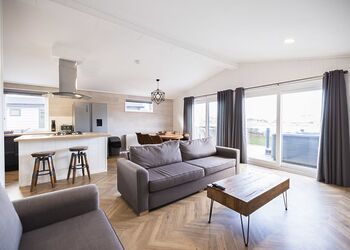 Oban Hot Tub Lodge 3 - Oban Holiday Park, Oban