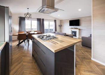 Oban Hot Tub Lodge 3 - Oban Holiday Park, Oban