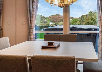 Oban Hot Tub Family Lodge 3 - Oban Holiday Park, Oban