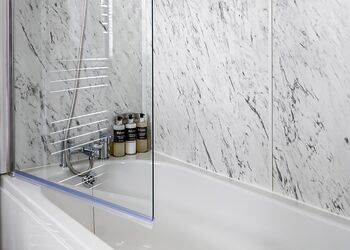 Oban Hot Tub Family Lodge 2 - Oban Holiday Park, Oban