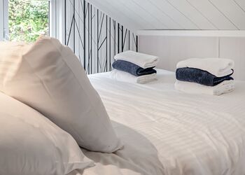 Oban Escape Hot Tub Pod - Oban Holiday Park, Oban