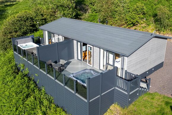 Oban Hot Tub Lodge 1 - Oban Holiday Park, Oban