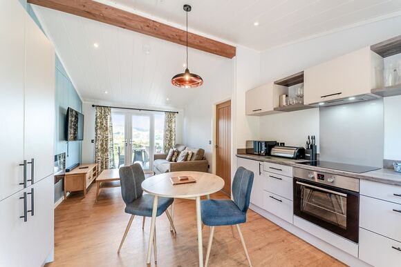 Oban Hot Tub Lodge 1 - Oban Holiday Park, Oban