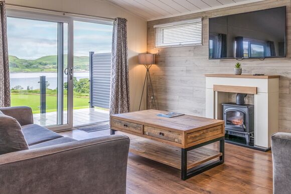 Oban Hot Tub Lodge 2 - Oban Holiday Park, Oban