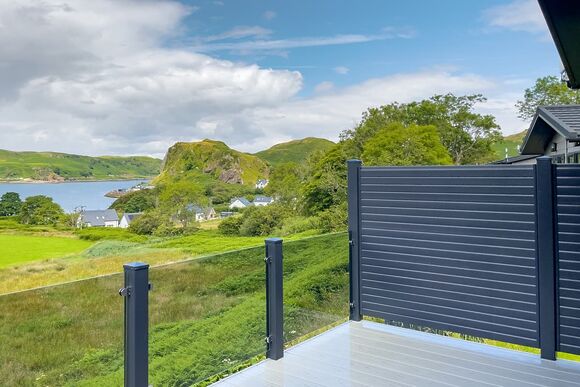 Oban Hot Tub Lodge 2 - Oban Holiday Park, Oban