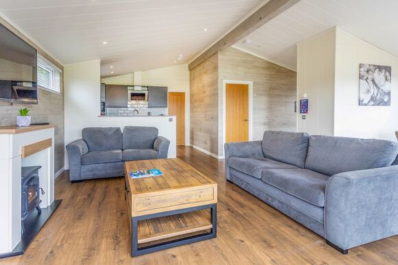 Oban Hot Tub Lodge 2 - Oban Holiday Park, Oban