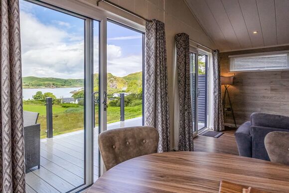 Oban Hot Tub Lodge 2 - Oban Holiday Park, Oban