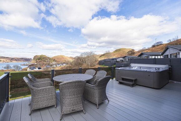 Oban Hot Tub Lodge 3 - Oban Holiday Park, Oban