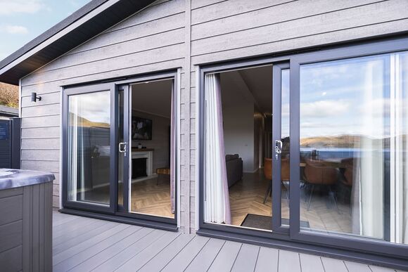 Oban Hot Tub Lodge 3 - Oban Holiday Park, Oban