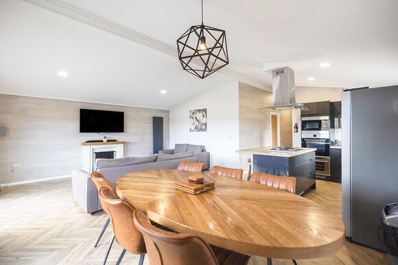 Oban Hot Tub Lodge 3 - Oban Holiday Park, Oban