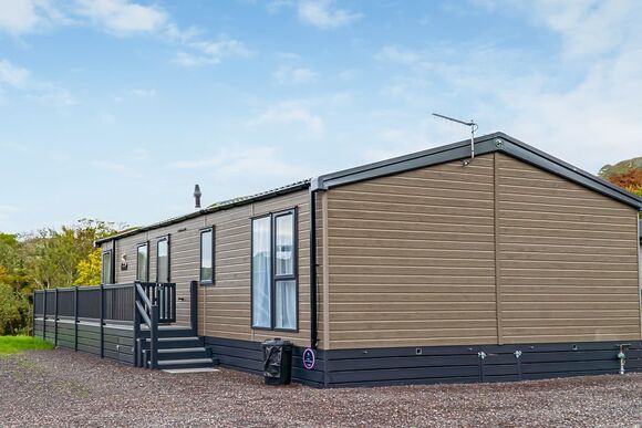 Oban Hot Tub Family Lodge 3 - Oban Holiday Park, Oban