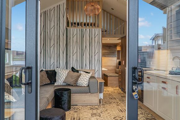 Oban Escape Hot Tub Pod - Oban Holiday Park, Oban