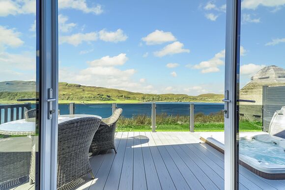 Waterfront Casa Di Lusso Hot Tub Lodge - Oban Holiday Park, Oban