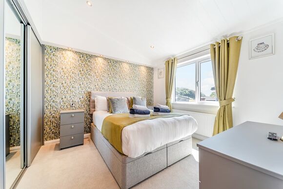 Waterfront Casa Di Lusso Hot Tub Lodge - Oban Holiday Park, Oban