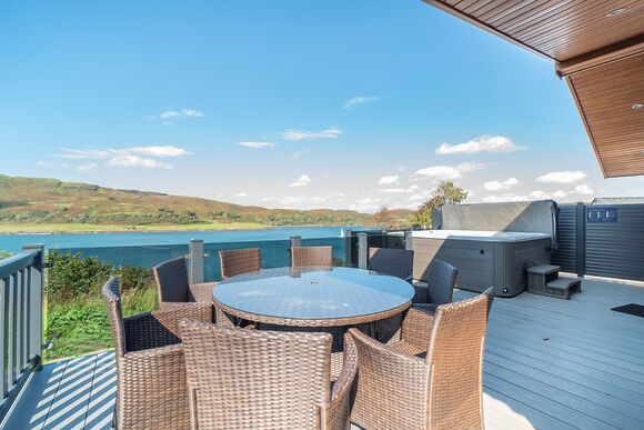 Oban Hot Tub Lodge 4 - Oban Holiday Park, Oban