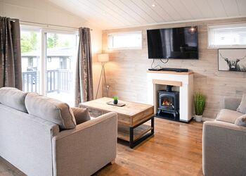 Nevis Hot Tub 2 - Ben Nevis Holiday Park, Camaghael, Fort William