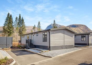 Nevis Hot Tub 4 - Ben Nevis Holiday Park, Camaghael, Fort William