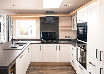 Nevis Hot Tub Family Lodge 2 