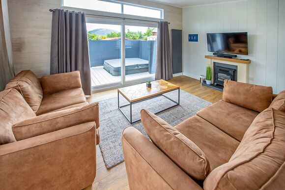 Nevis Hot Tub 3 - Ben Nevis Holiday Park, Camaghael, Fort William