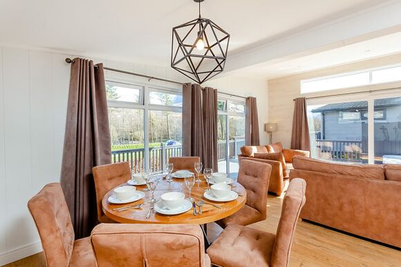 Nevis Hot Tub 4 - Ben Nevis Holiday Park, Camaghael, Fort William